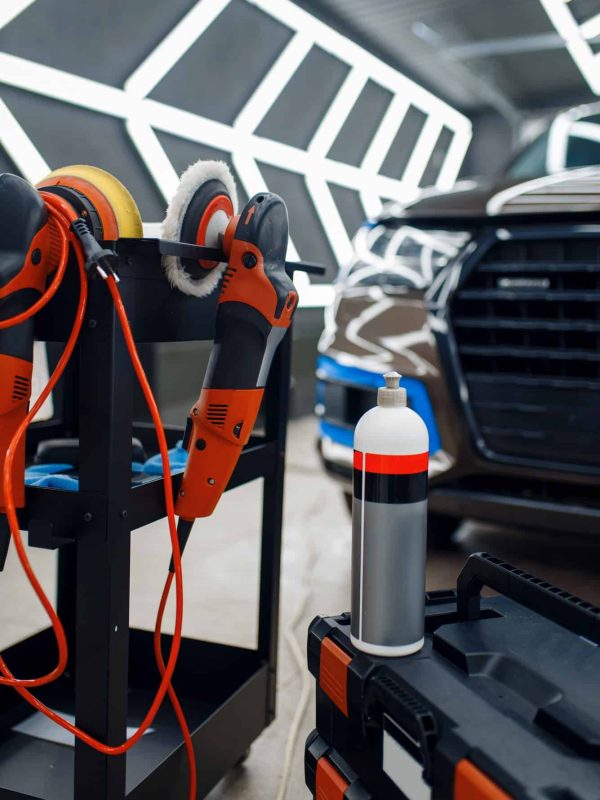bottle-with-protection-polish-car-detailing.jpg